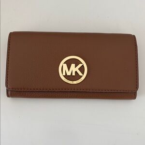 Michael Kors Fulton Carryall Leather Wallet NWOT